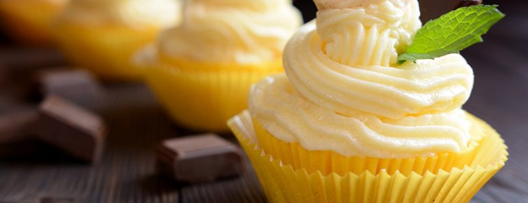 Banana Cupcakes with Banana Buttercream Frosting (30-minutes Recipe)