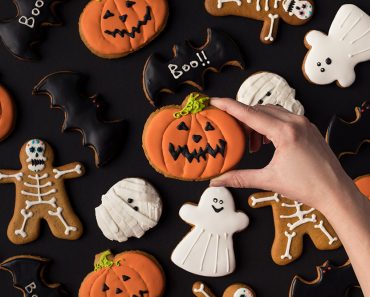 How to Make Best Halloween Cookies