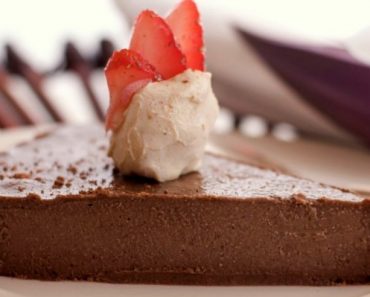 Creamy French Silk Chocolate Pie Recipe