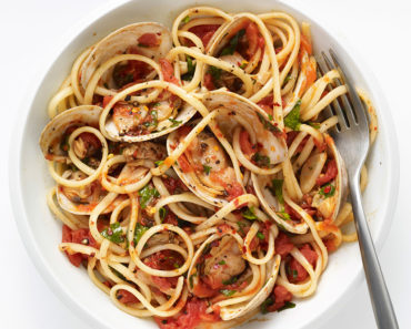 Red Pesto & Clam Spaghetti
