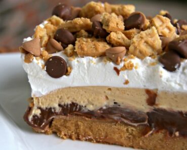 Peanut Butter Chocolate Magic Bars (16-Minute Dessert Recipe) (Gordon Ramsay Favorite)