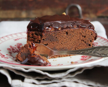 Tasty Chocolate Craving Cake Recipe