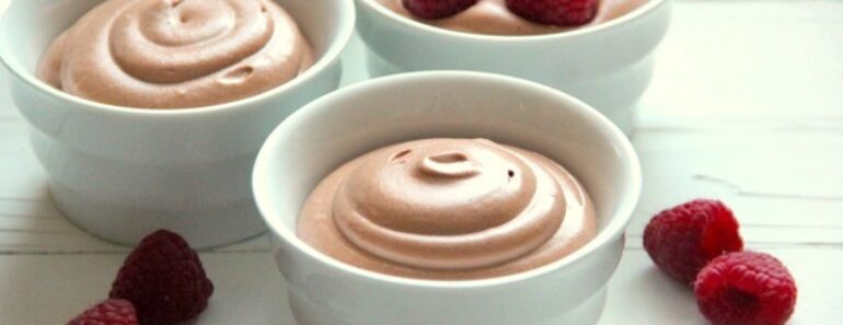 Chocolate Cheesecake Mousse with Raspberries