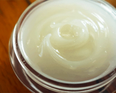 7 Surprising Uses of Vapor Rub