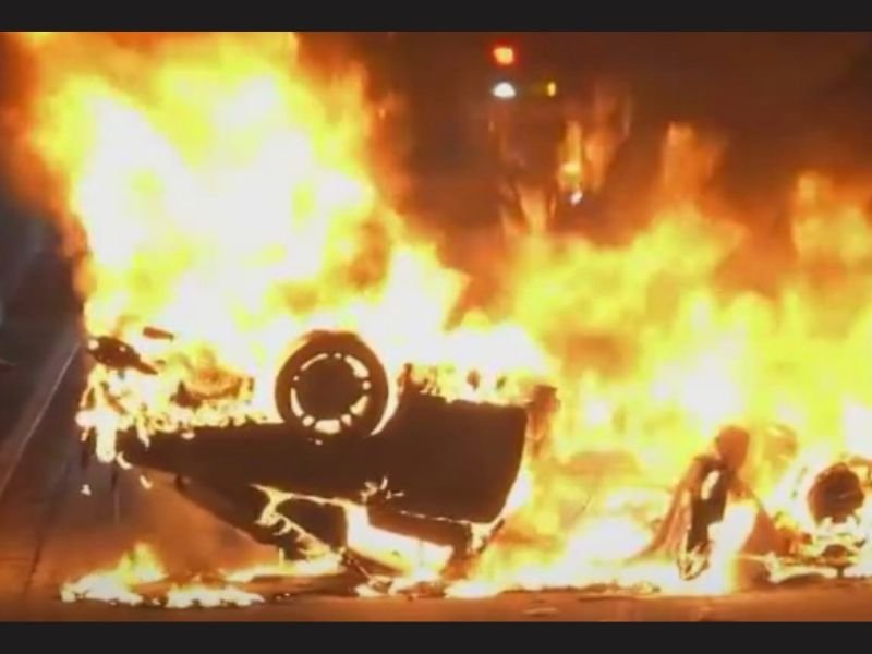 Deadly Overnight Crash on 110 Freeway Near 6th Street in Downtown Los Angeles Leaves One Person Dead After Vehicles Burst Into Flames