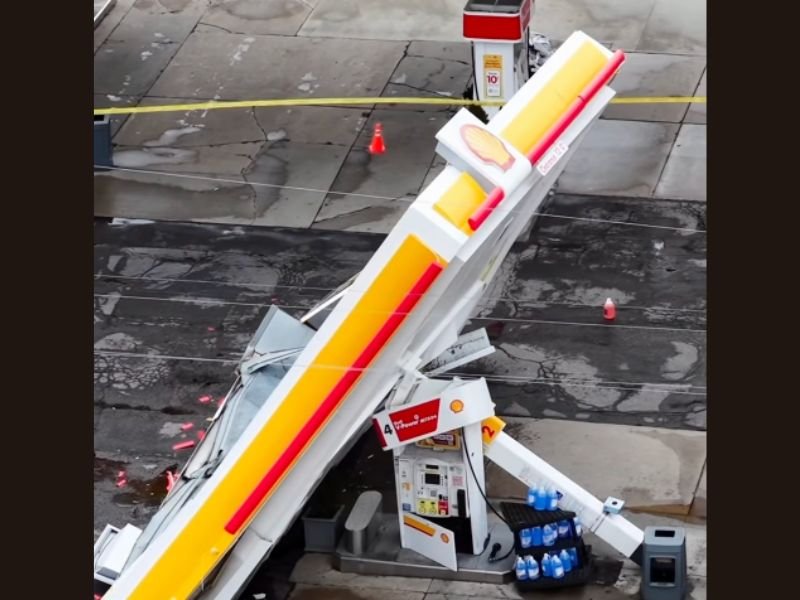 Powerful 50–60 MPH Wind Gusts Rip Through Troy Michigan and Tear Down Gas Station Canopy at Shell Near Long Lake Road and Dequindre