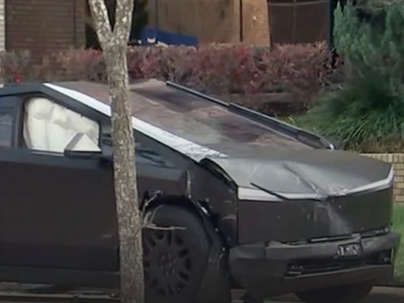 Two Women Killed and Two Others Hospitalized After Tesla Cybertruck Crash on Post Oak Place Drive in Houston’s Galleria Area