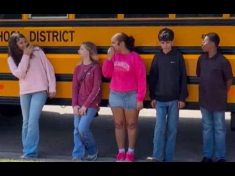 12-Year-Old Students Save 40 Children by Stopping Runaway School Bus After Driver Blacks Out on Mississippi Highway