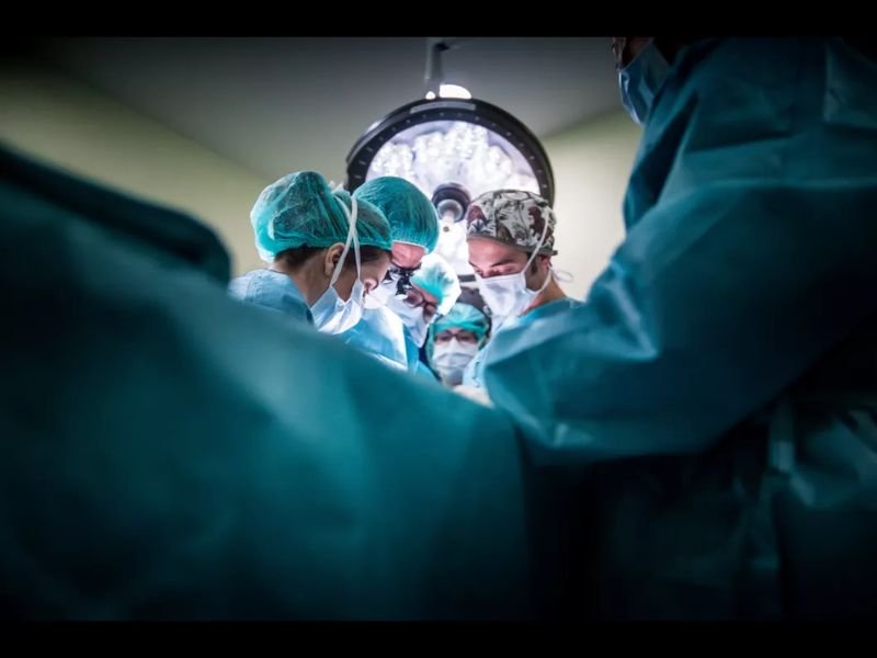 Florida Dr. Thomas Shaknovsky Charged With Manslaughter After Removing Patient's Liver Instead of Spleen &mdash; William Bryan Dies on Operating Table