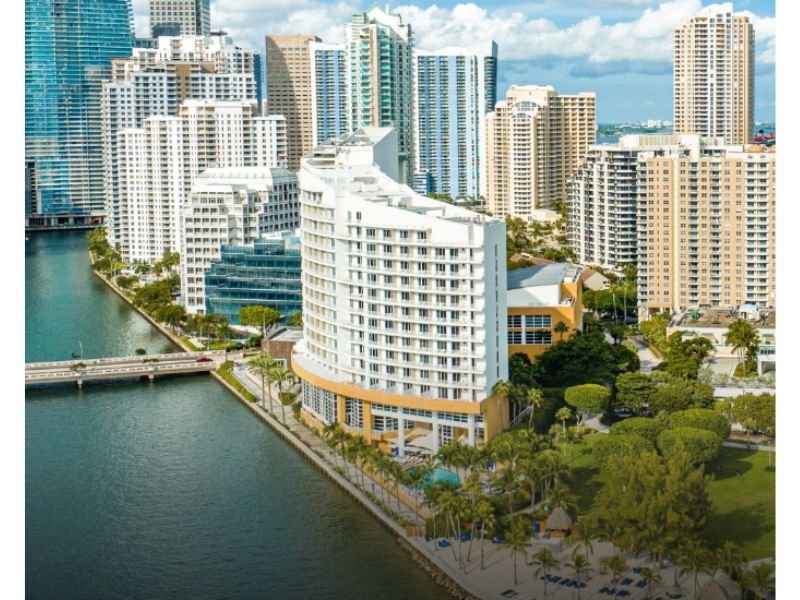 Mandarin Oriental Hotel on Brickell Key Set for Implosion This Sunday — Road Closures and 800-Foot Exclusion Zone Take Effect at 7:30 A.M.