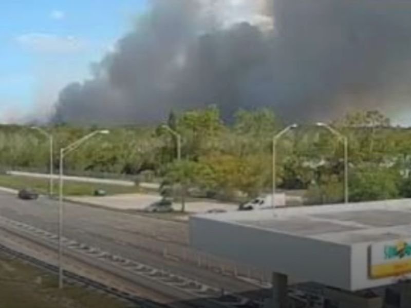 Newman Drive Fire Burns Over 1,700 Acres Near Naples With Containment Ongoing — Evacuations Ordered and Shelter Opened Across Collier County