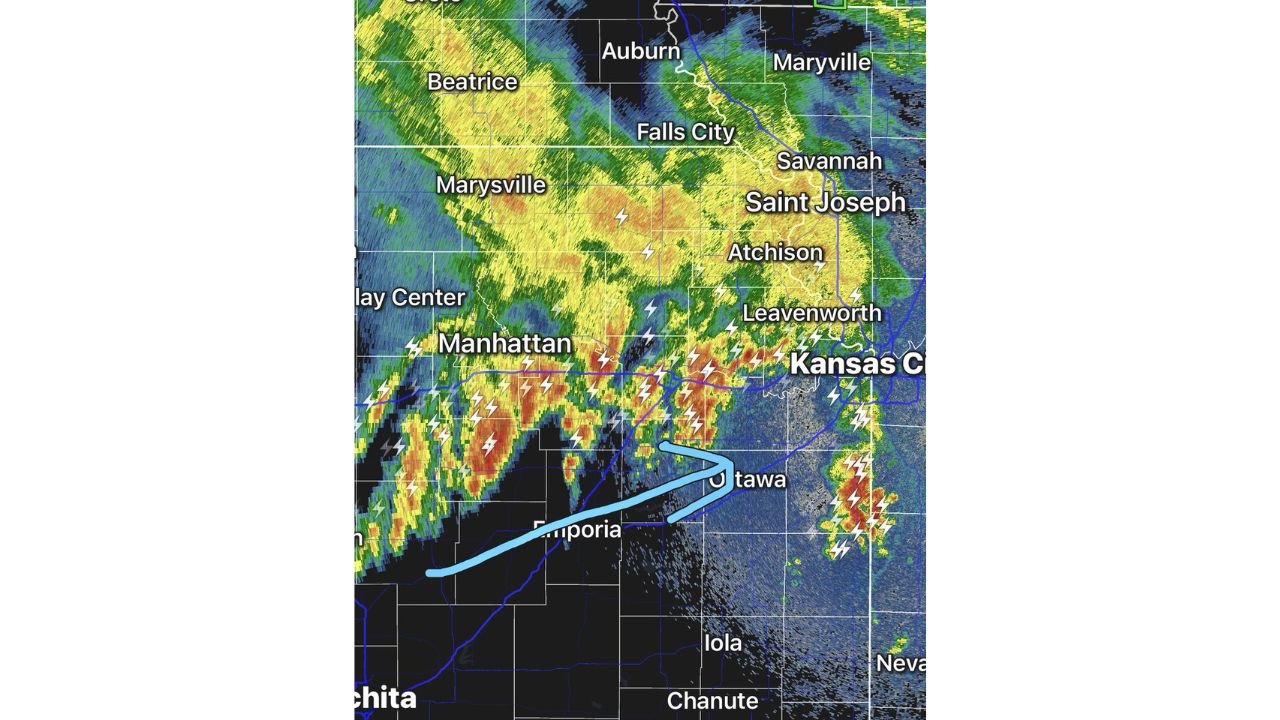 Eastern Kansas and Western Missouri Hit by Heavy Thunderstorms with Flooding Likely as 2 to 3 Inches of Rain Possible This Morning